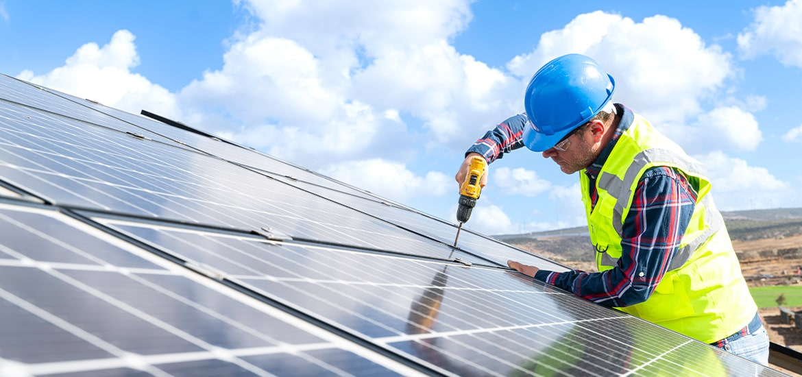 Pannelli fotovoltaici: ecco una guida per prendersene cura e farli funzionare al meglio