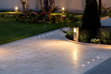 Come illuminare un giardino spendendo poco - A2A